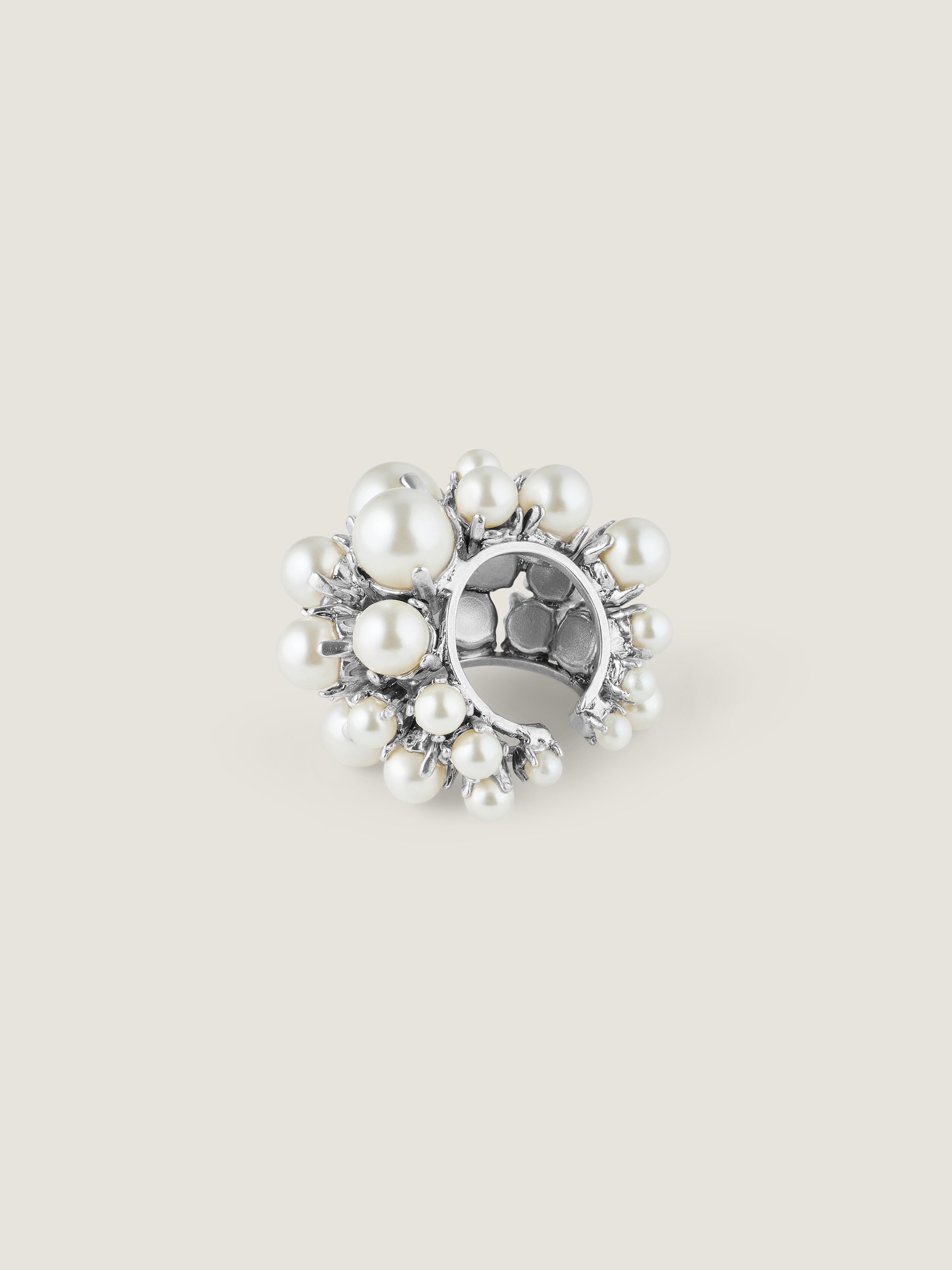 Crystal Pearl earcuff in metal and pearls